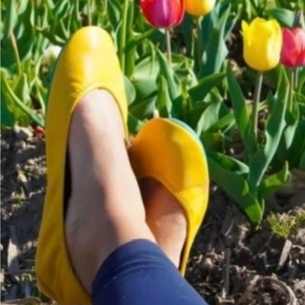 Tieks Yellow Mustard size 10 full grain Italian leather